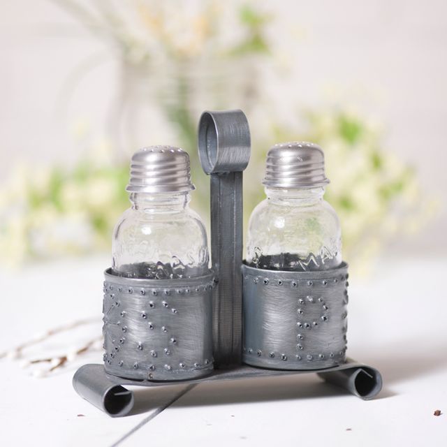 Salt and pepper shaker on sale holders